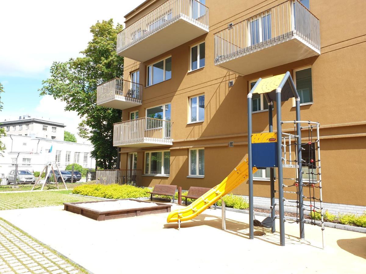 City Center Bright Home Tallinn Exteriör bild